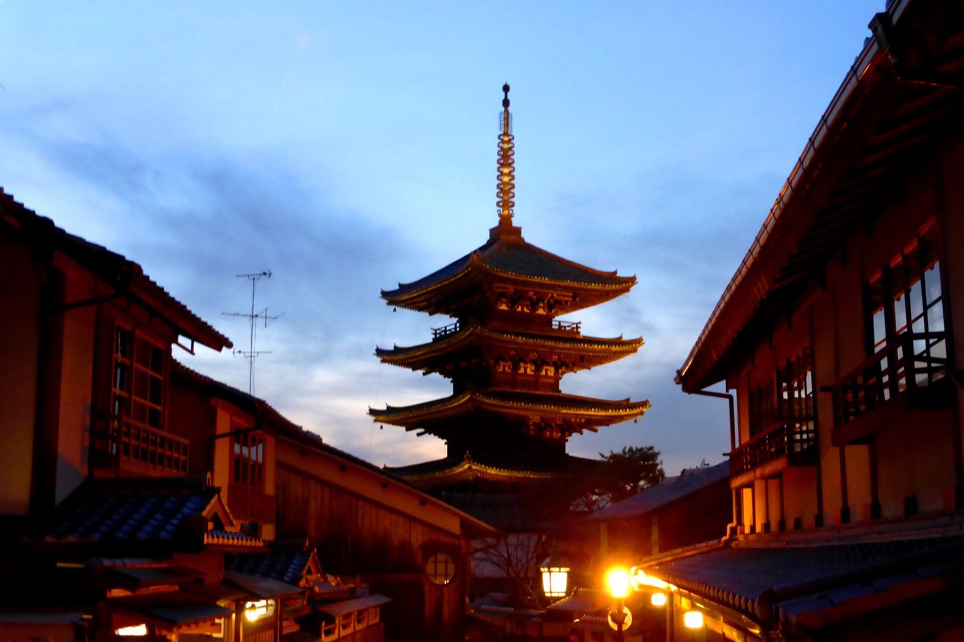 The Yasaka Pagoda rising above the streets of Higashiyama, Kyoto
