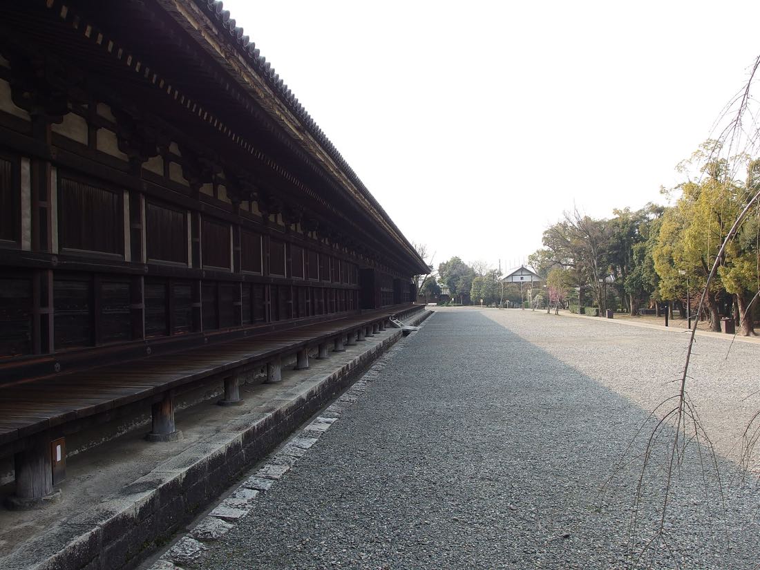 The 120-metre wooden hall of Sanjusangendo, Kyoto